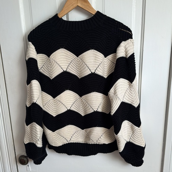 Cleobella // Black & Ivory Kori Sweater - Picture 8 of 10